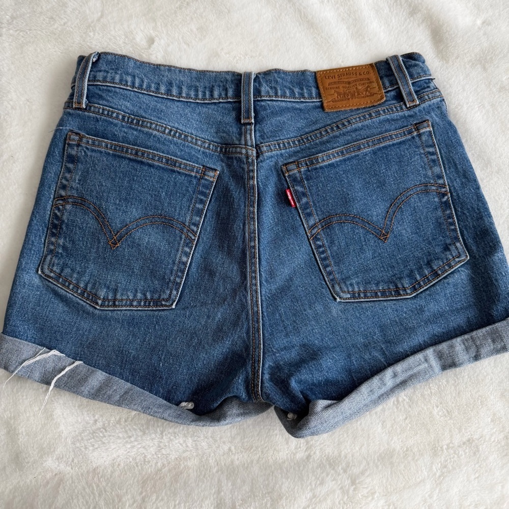 Levi’s The Wedgie Short Women’s Size 30